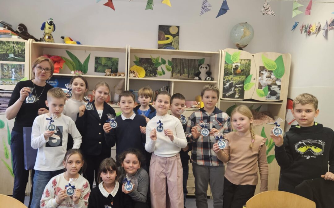 Prezenty z Okręgowej Izby Radców Prawnych dla klasy 3a